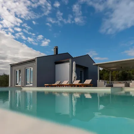 Kuca Za Odmor Maslina בית נופש ליובוסקי